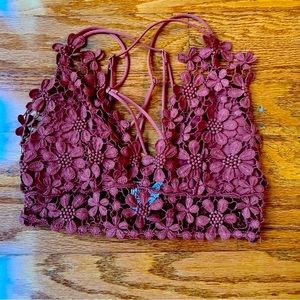 Free People XS lace bralette in pretty rust color.